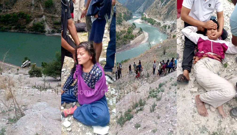बाजुराको हिमालीमा जीप दुर्घटना, चालकसहित ६ जना घाईते