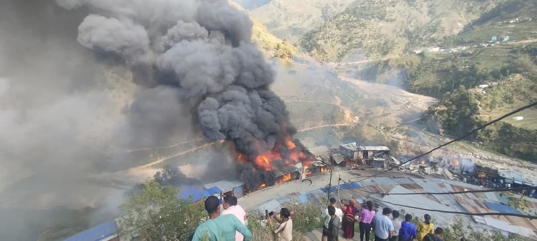 त्रिवेणीले बाम्काका अग्निपीडितका लागि १० लाख सहयोग गर्ने