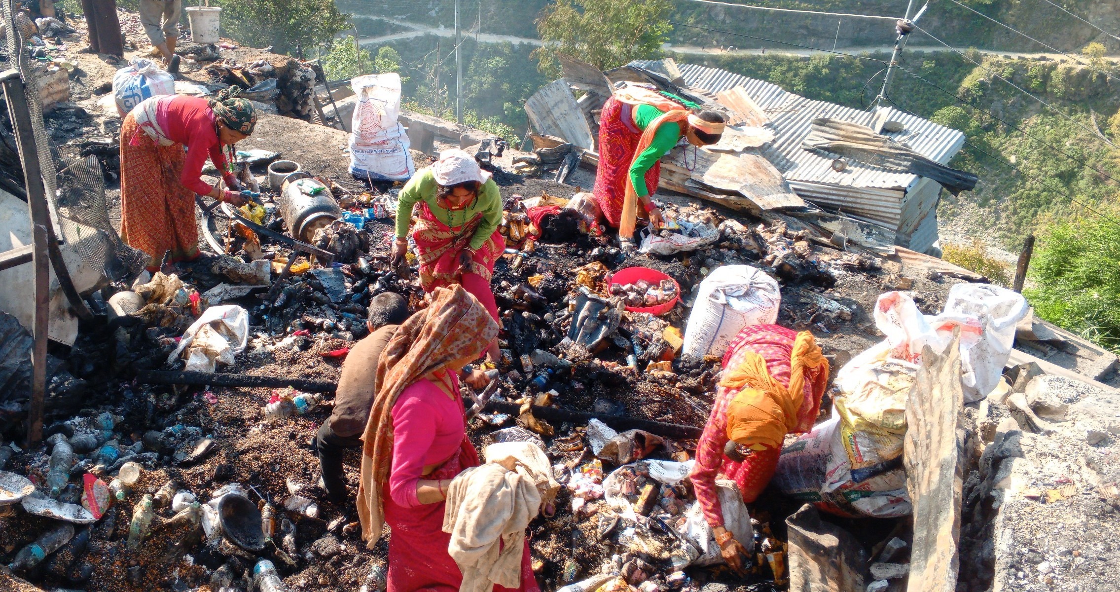 आगलागीबाट बाम्का बजारमा आठ करोडको बढी क्षति