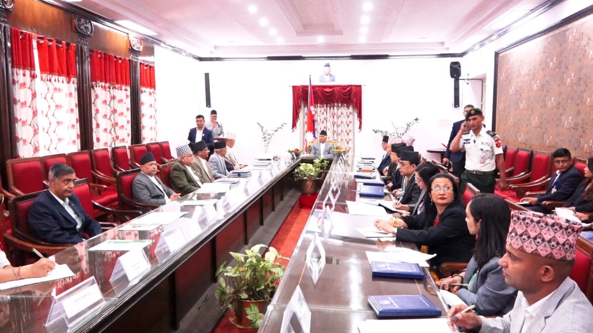 राष्ट्रपति पौडेलसँग सातै प्रदेशका प्रदेश प्रमुखको भेट